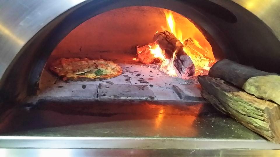 wood fired oven Roam'in Pizza Brisbane